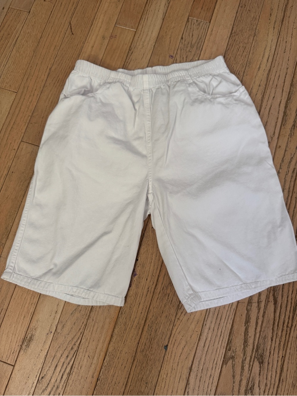 Bonn European Crisp White 100% Cotton Elastic Waist Shorts Size 10 / 30